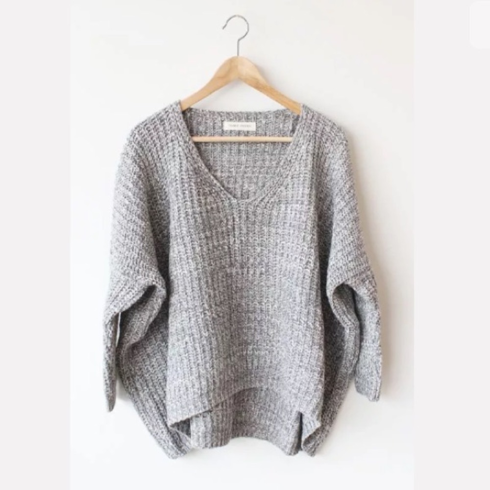 Frankie Phoenix Genevieve Sweater grey oversized